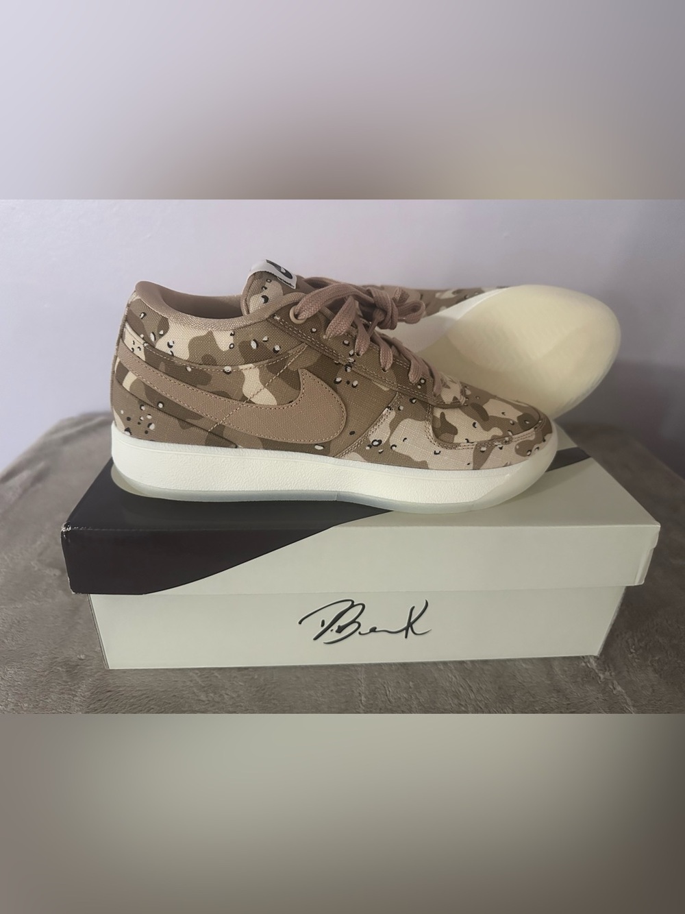 Nike Men’s Desert Camo Low-Top Sneakers - Beige/Tan